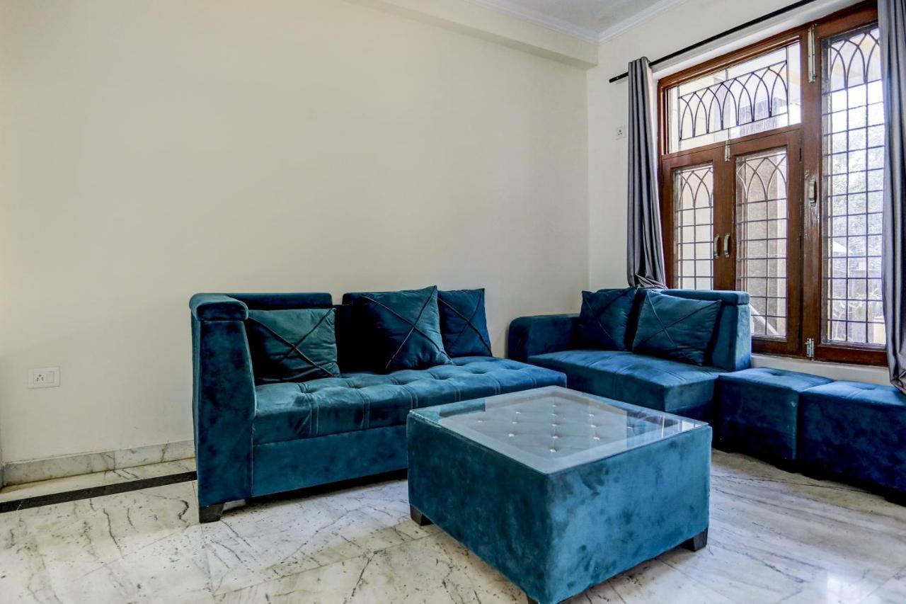Hotel Capital O Uk House Residency Gurgaon Exterior foto