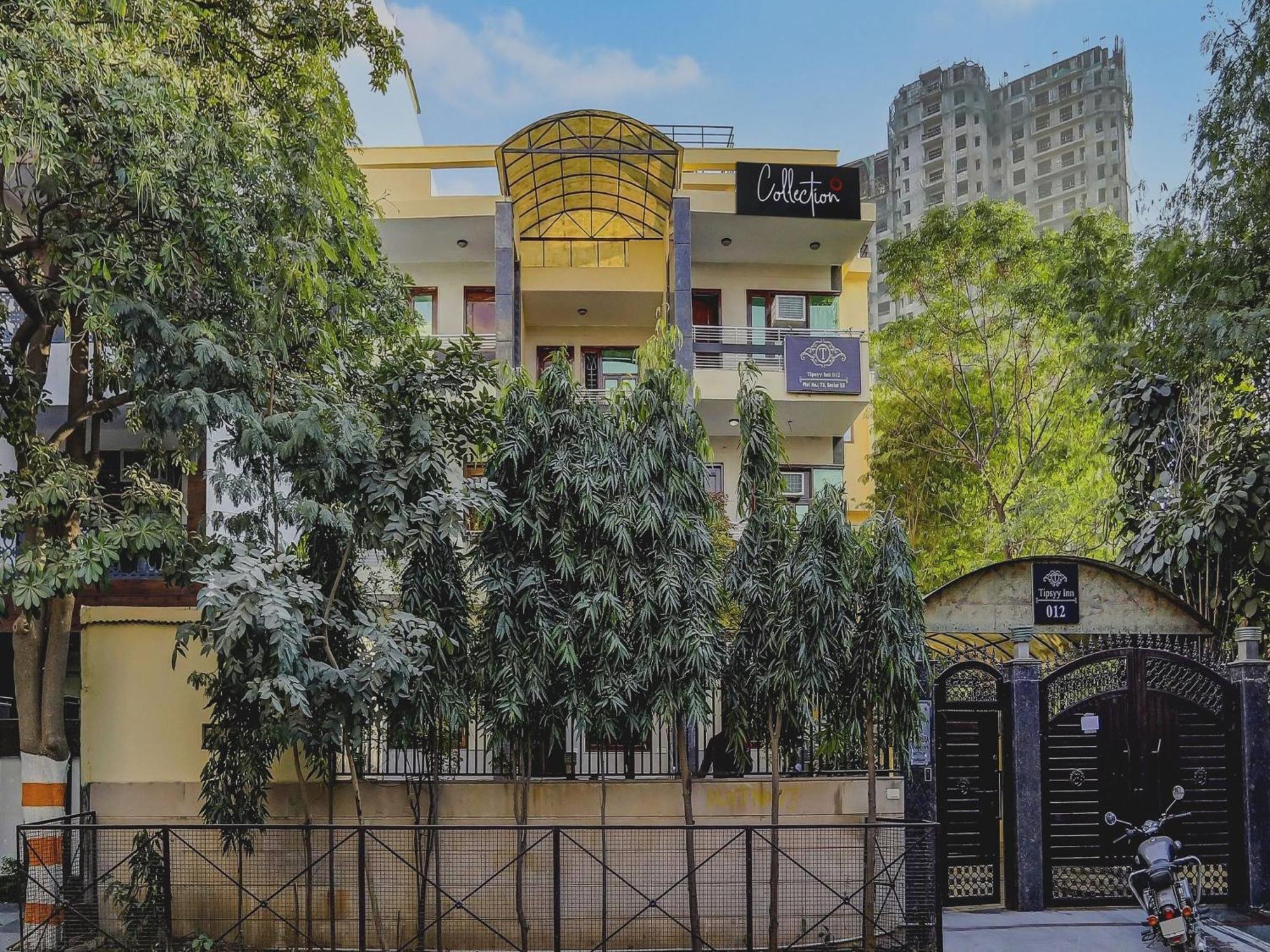 Hotel Capital O Uk House Residency Gurgaon Exterior foto